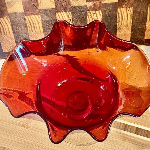 Vintage Bischoff Amberina ruffled compote bowl marked red hand made art glass - Picture 4 of 10